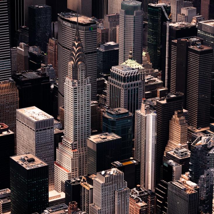 Elena Rossi - Expat family life guide in Italy